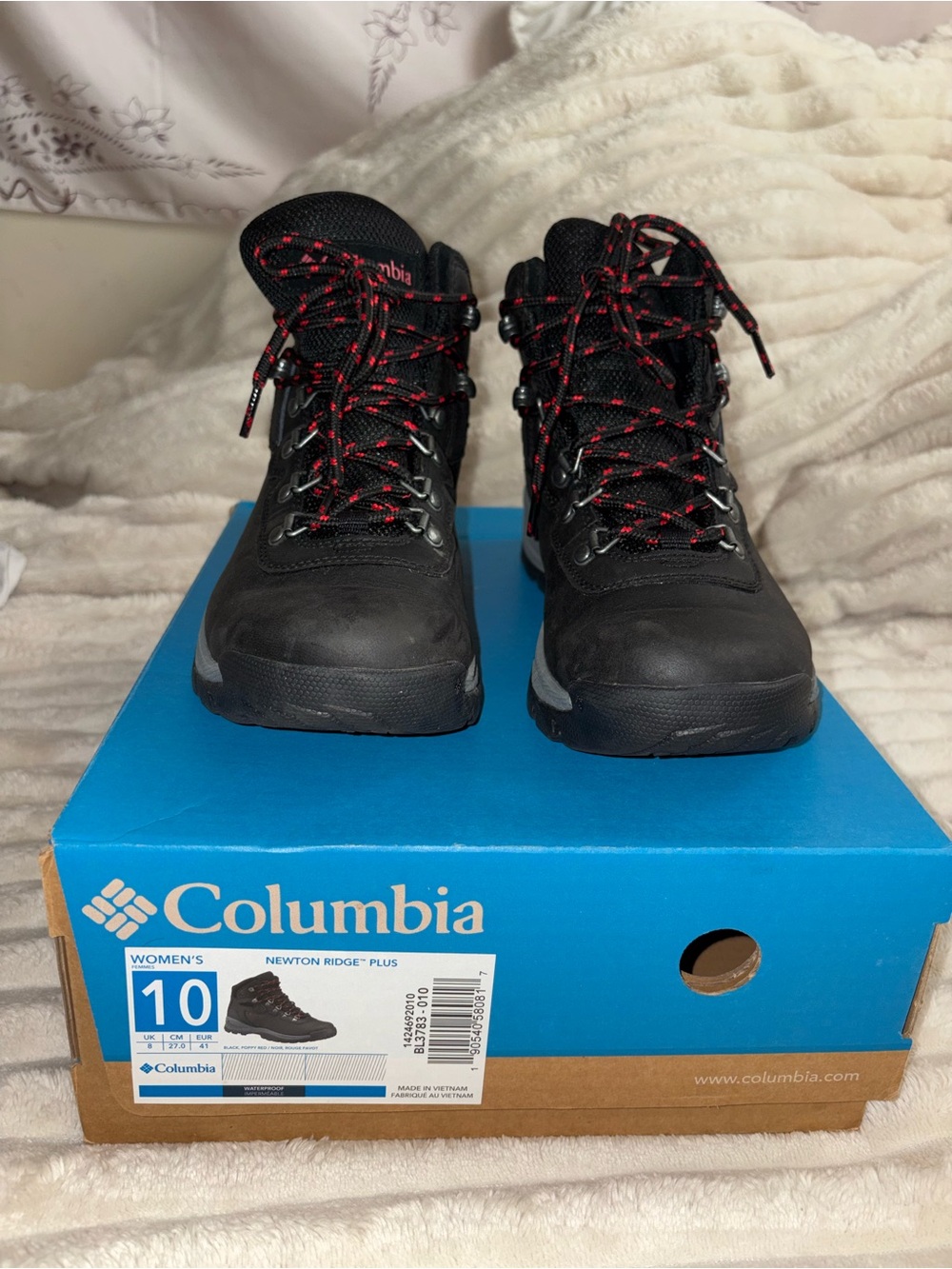 Columbia Newton Ridge Plus Waterproof Hiking Boots β Womenβs 10